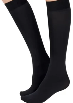 Store Aristoc 80 Denier Opaque Smooth Knee Highs Black