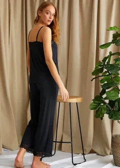 Clearance Pretty You London Bamboo Lace Cami And Cropped Trouser Pyjama Set Raven