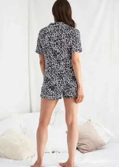 Cheap Pretty You London Bamboo Shirt And Short Pyjama Set Luxe Leopard