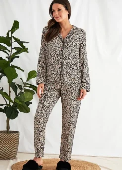 Online Pretty You London Pyjama Set Cheetah